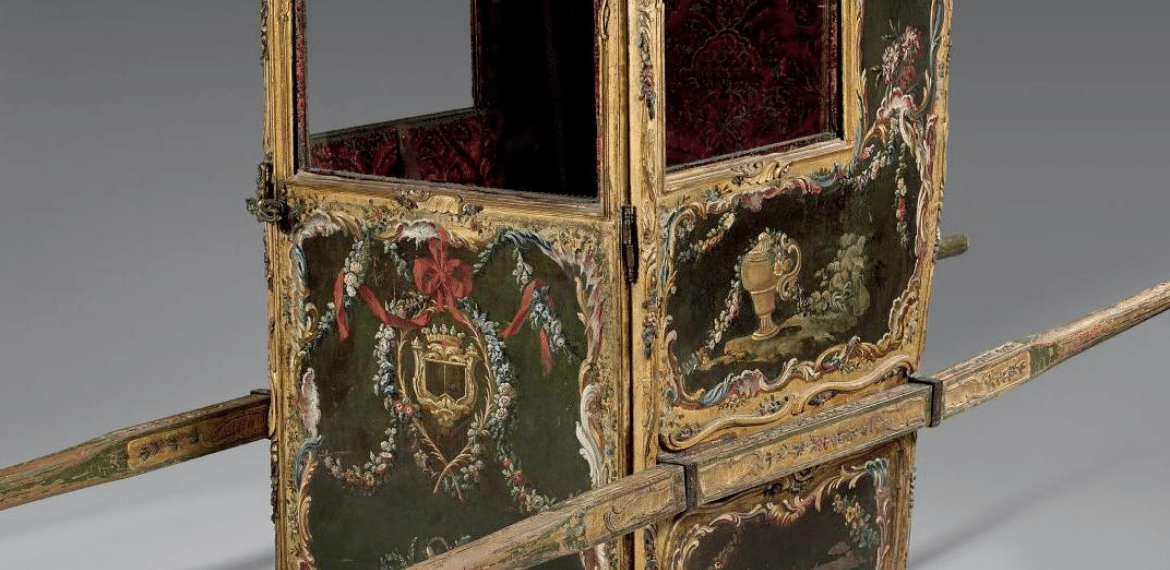 Chaise à porteurs : meuble et véhicule