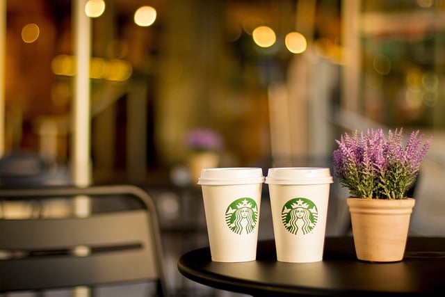 Design d’interieur d’un Starbucks