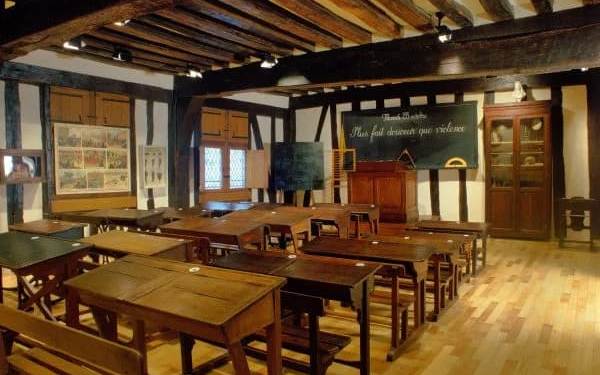 Reconstitution salle de classe musée Rouen