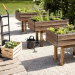 Ne jetez plus vos vieux meubles : transformez-les en jardinières tendance !