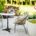 Table de jardin ronde en béton : la tendance incontournable pour l&rsquo;été 2025