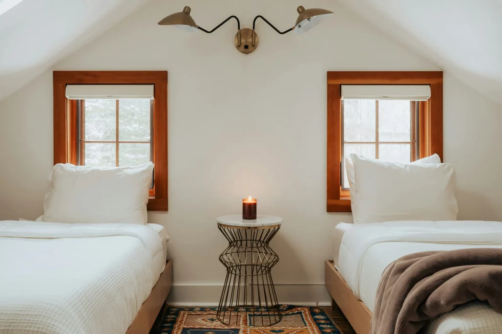 2 lits séparés dans une même chambre