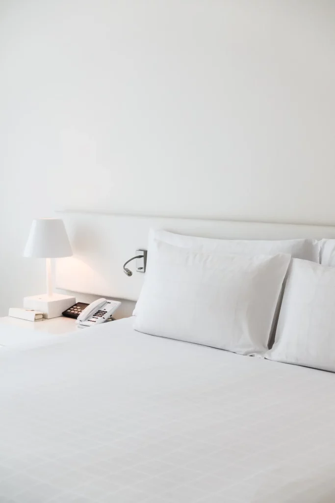 Linge de lit blanc