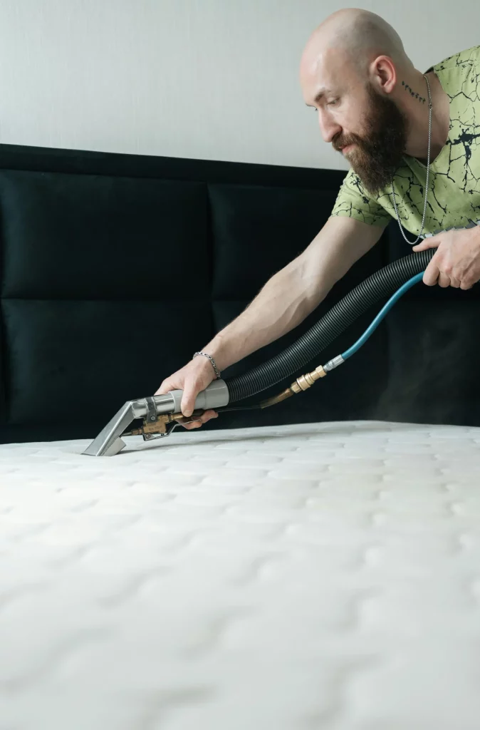 Nettoyer son matelas avec un aspirateur