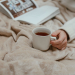 Le Hygge danois : quand le lit devient un refuge de bien-être