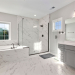 Oubliez le carrelage : cette tendance chic va envahir les salles de bains