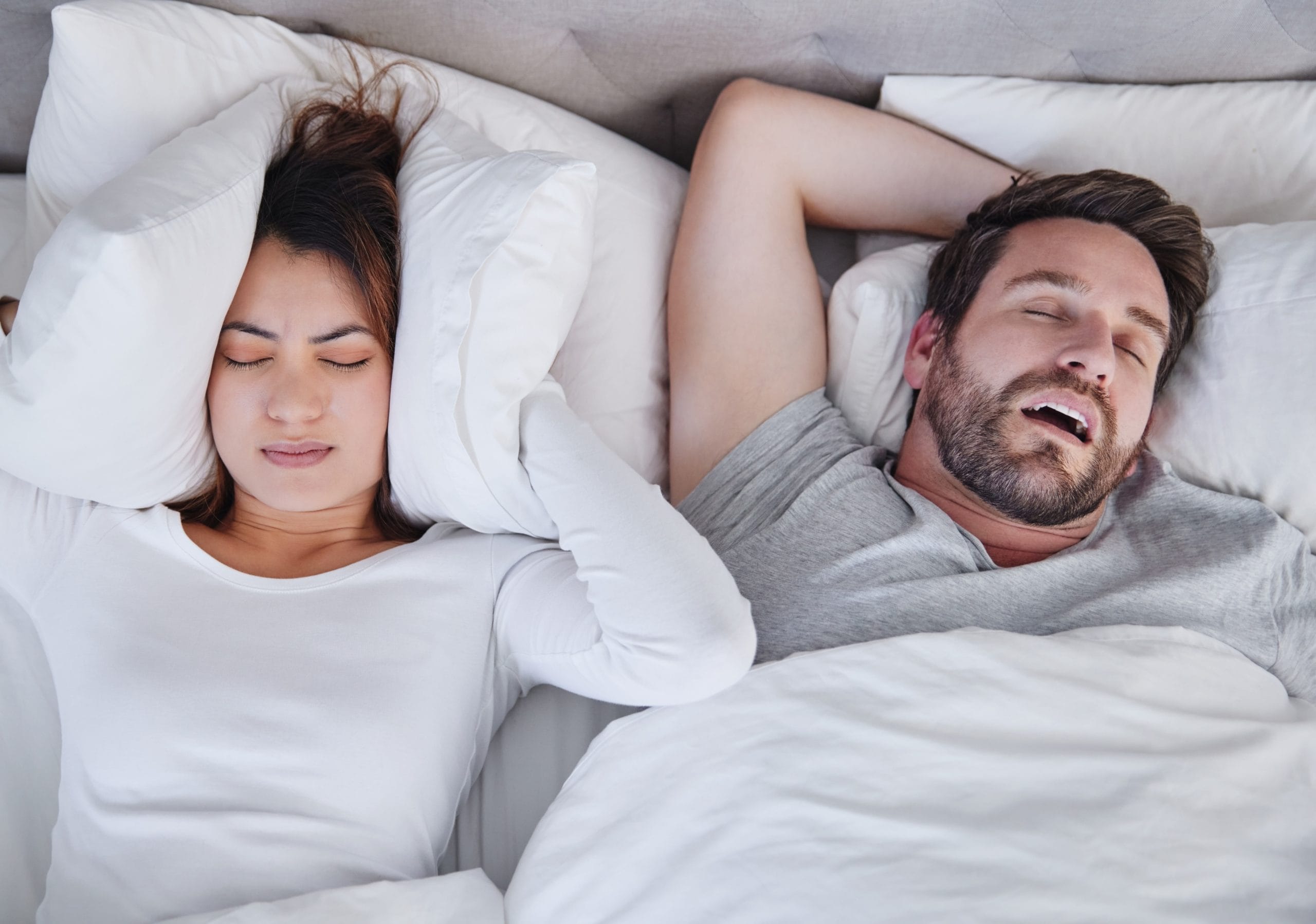 Stop aux ronflements : les bons réflexes pour enfin dormir paisiblement
