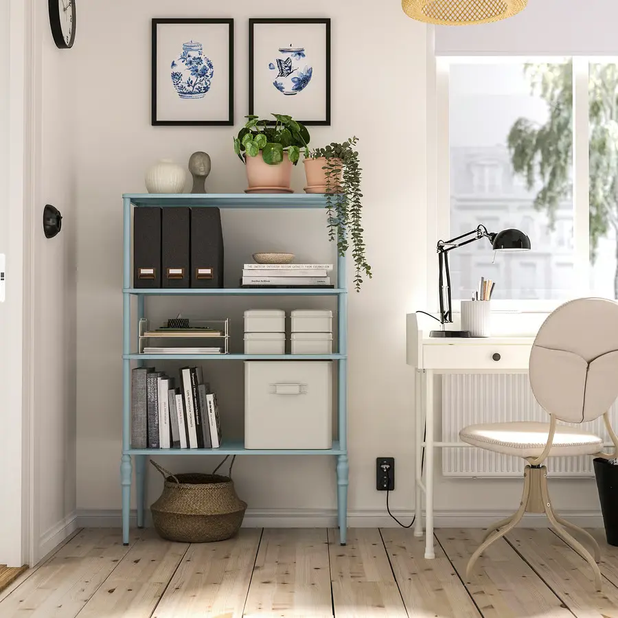 SÅGMÄSTARE Étagère, bleu gris clair dans une chambre