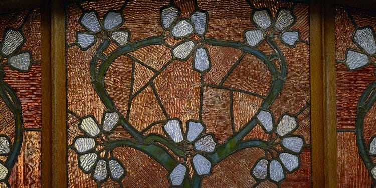 Vitrail Art nouveau d'imposte de vestibule réalisé par Jacques Gruber